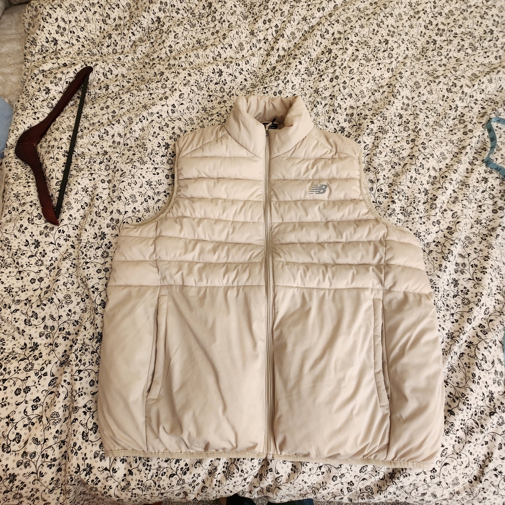 New Balance puffer vest xl